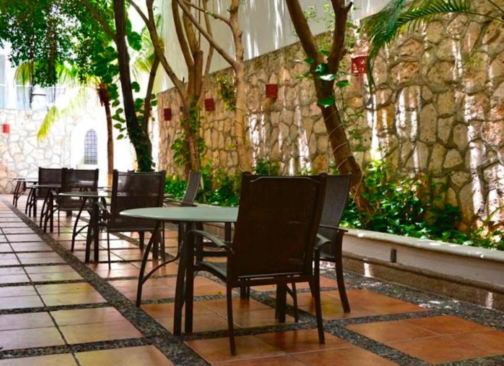 Cancun Beach Aparthotel Brisas ภายนอก รูปภาพ