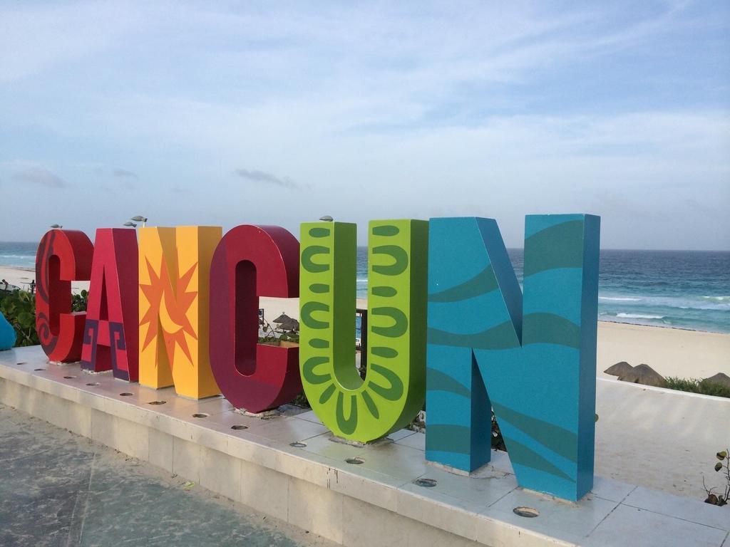 Cancun Beach Aparthotel Brisas ภายนอก รูปภาพ